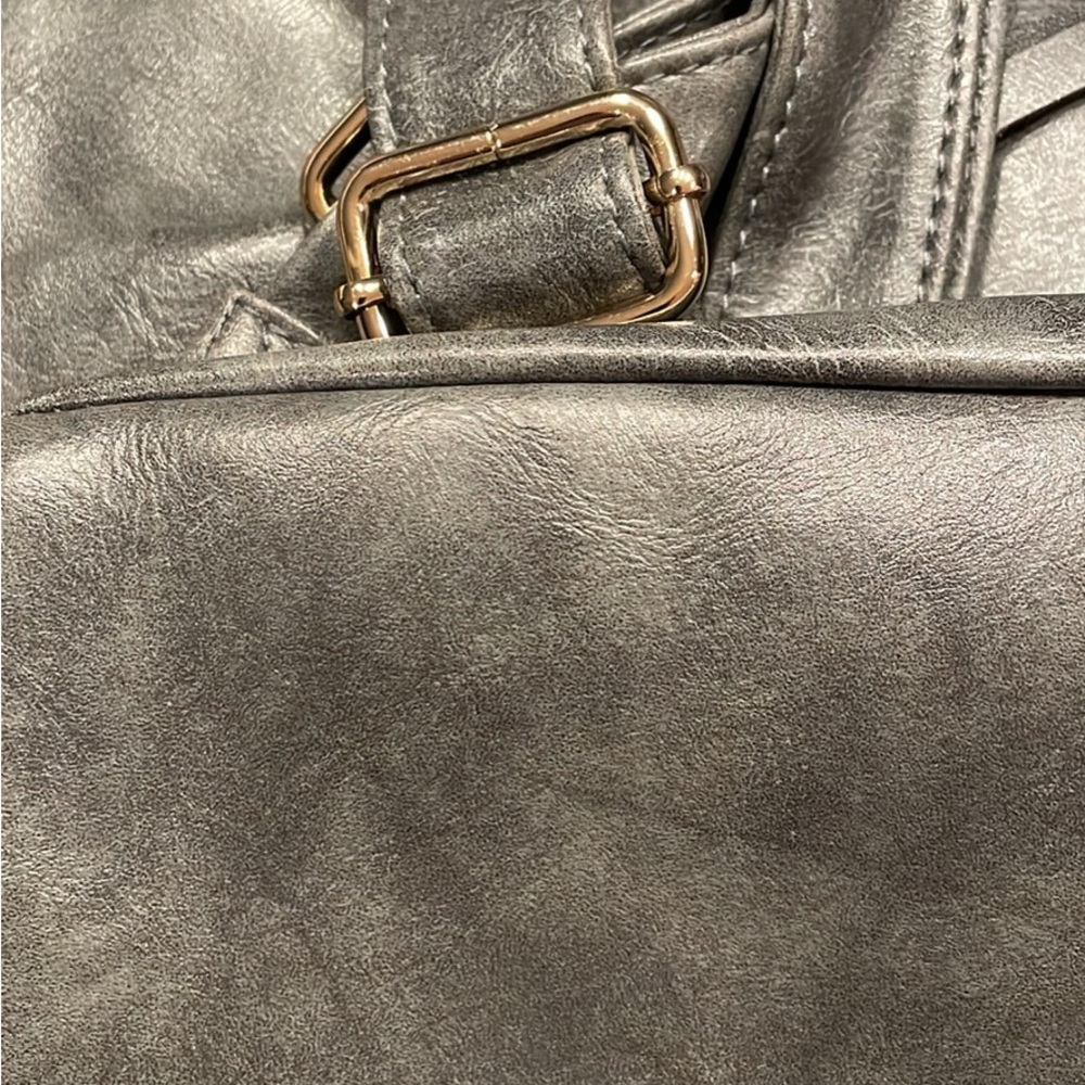 Gray backpack - Picture 6 of 6